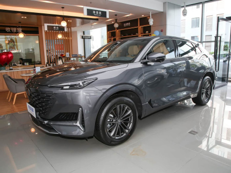 Changan UNI-K 2024 2.0T Two-Wheel Drive Comfort Edition