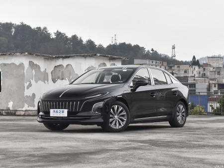 Hongqi E-QM5 560 PLUS