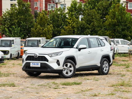Toyota RAV4 2024 2.0L CVT 2WD Urban Edition
