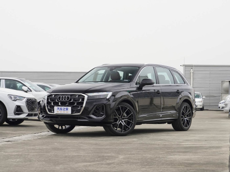 Audi Q7 2025 55 TFSI Quattro S line Premium