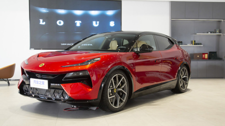 Lotus Eletre S+