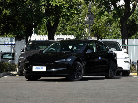 Tesla Model 3 2025 Facelifted Long Range All-Wheel Drive Version