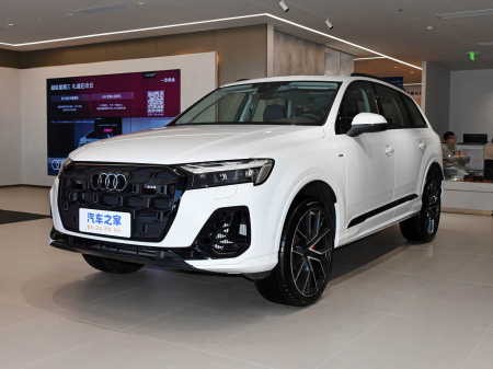 Audi Q7 2025 55 TFSI Quattro S line Black Knight Edition