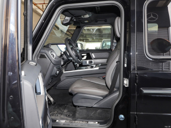 Mercedes-Benz G-Class 500
