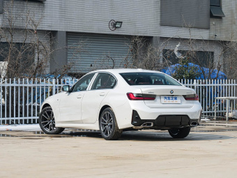 BMW 3 Series 2026 325i M Sport