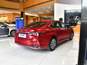 Lexus ES 200 Premium