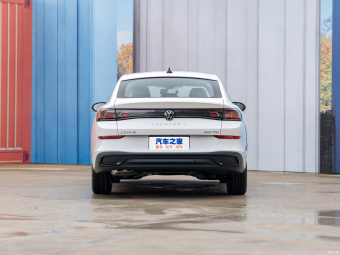 VW Lamando L Dazzling Hot 280TSI DSG