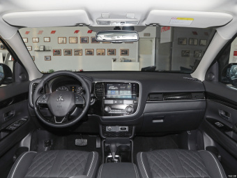 Mitsubishi Outlander Enjoy 2.0L