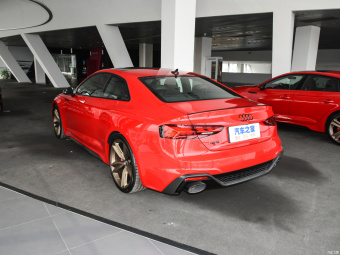 Audi RS5 Coupe Dark Gold Edition 2.9T Quattro