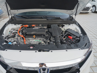 Honda Accord Sport Hybrid Collar