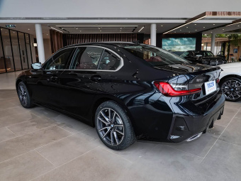 BMW 3 Series 2026 325Li M Sport