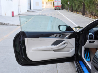 BMW 8 Series 840i Cabrio M Sport