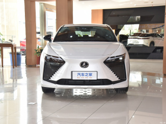 Lexus RZ 300e Travel