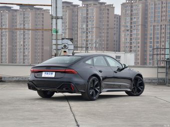 Audi RS7  4.0T Quattro
