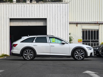 Audi A6 Allroad 2025 Quattro Explorer 55 TFSI Premium Off-Road Model