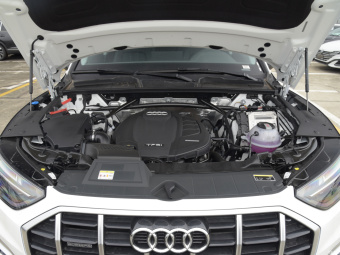 Audi Q5L Elegance Luxury 40 T