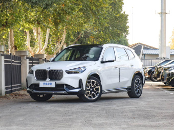 BMW iX1 2025 xDrive30L X Design