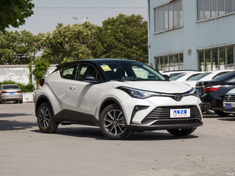Toyota IZOA Yichi 2.0L
