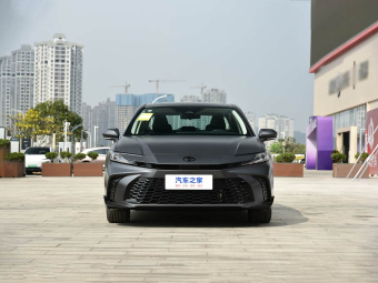 Toyota Camry Hybrid 2026 Hybrid 2.0 HSE Glorious Edition