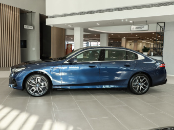 BMW i5 eDrive 35L M Sport