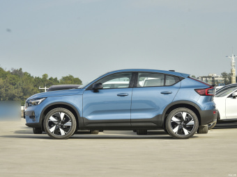 Volvo C40 Recharge Long-Range