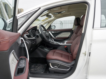Geely Jiaji Platinum Deluxe 1.5TD PHEV