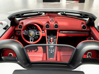 Porsche 718 Spyder