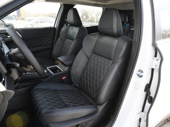 Mitsubishi Outlander Respect 1.5T CVT AWD 7 Seat