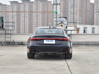 Audi RS7  4.0T Quattro