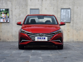 Hyundai Verna Elite TOP 1.4L CVT