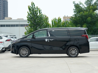Toyota Alphard Hybrid Premium 2.5L