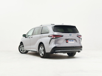 Toyota Sienna Hybrid Platinum 2.5L