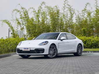 Porsche Panamera Executive Platinum Edition