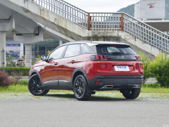 Peugeot 4008 Night Edition 400THP