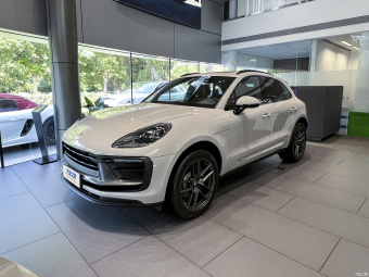 Porsche Macan T