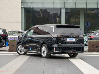 Voyah Dreamer Premium EV