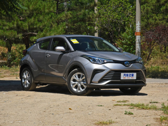 Toyota IZOA Hybrid Yixiang 2.0L