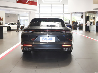 Porsche Panamera 4S Sport Turismo