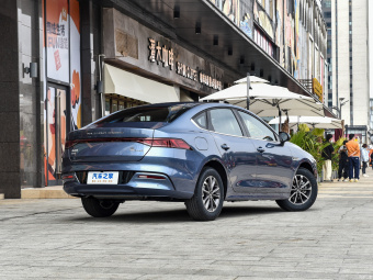 BYD Qin Plus DM-i Leading 55КМ
