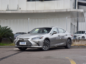 Lexus ES 200 Limited