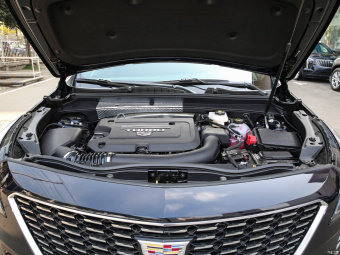 Cadillac XT4 Premium 28T