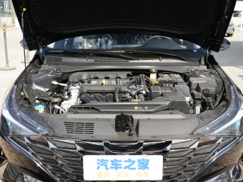 Hyundai Elantra Premium LUX 1.5L CVT