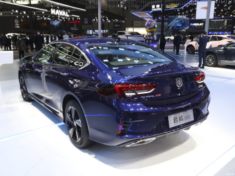 Buick Regal GS Premium