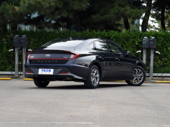 Hyundai Sonata Leading GL 270TGDi DCT