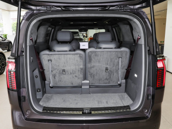 Zeekr 009 2024 6-Seat Executive Edition AWD 108kWh