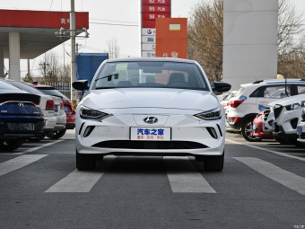 Hyundai Lafesta EV Smart GLX