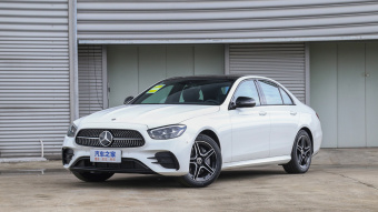 Mercedes-Benz E-Class 300 Limousine Fashion Dynamic