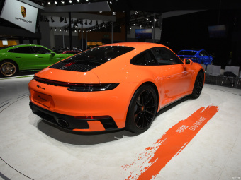 Porsche 911 Carrera