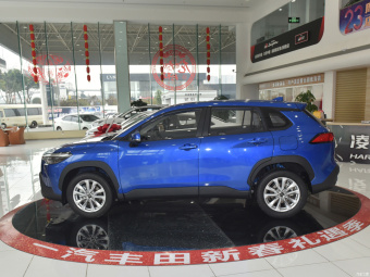 Toyota Corolla Cross Deluxe 2.0L