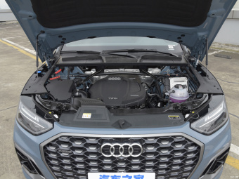 Audi Q5L Sportback RS Style 40 TFSI
